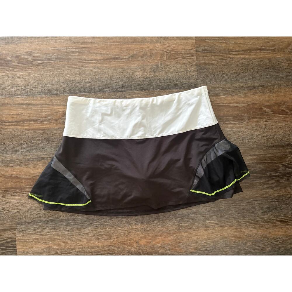 Lucky in Love Tennis Skort – Size Large - Picture 2 of 6